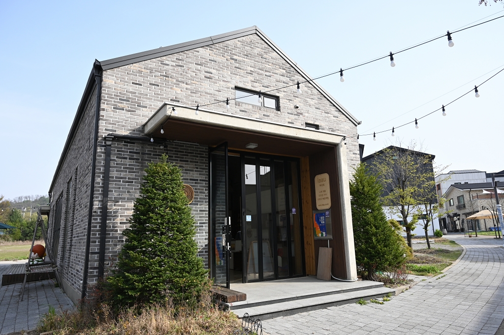 회랑마을 ㅣ 예스파크상점가